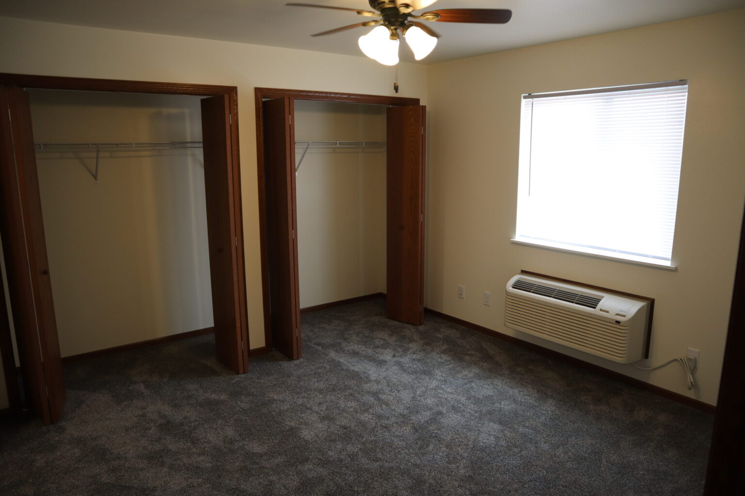 Gallery & Pricing Dreamsville Apartments